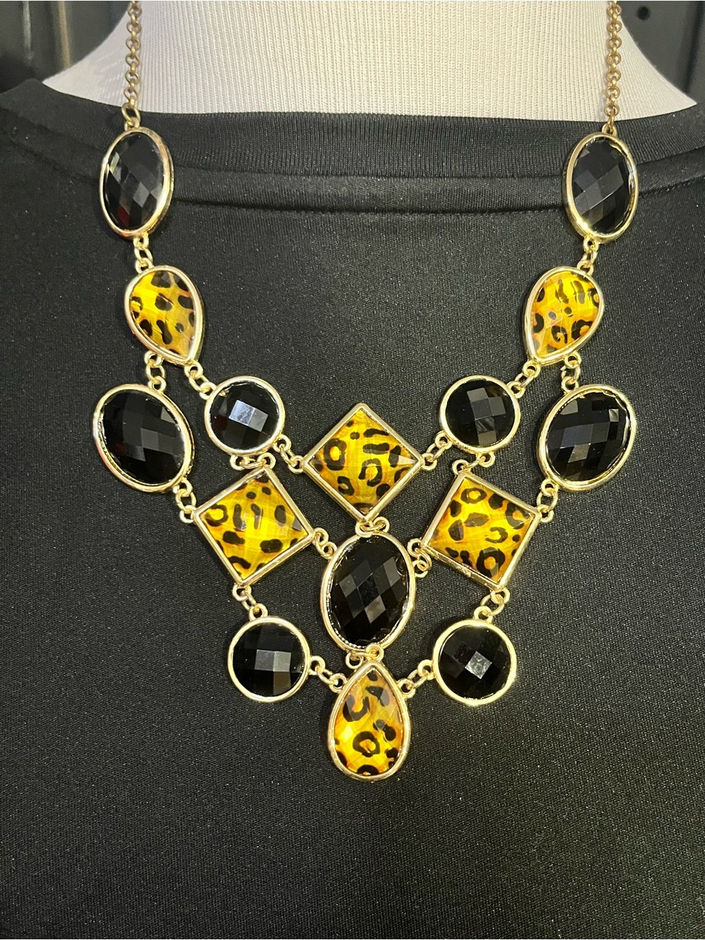 Source Unknown Gold-Tone Leopard Accent Necklace with Black Stones